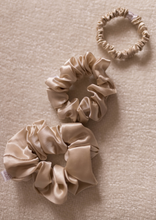 Load image into Gallery viewer, Silk Scrunchies Classic Collection
