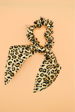 Load image into Gallery viewer, Silk Scrunchies Leopard Collection
