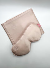 Load image into Gallery viewer, Gift Set Mulberry Silk Pillowcase + Eye Mask

