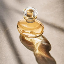 Load image into Gallery viewer, Lily Le Parfum 30ml
